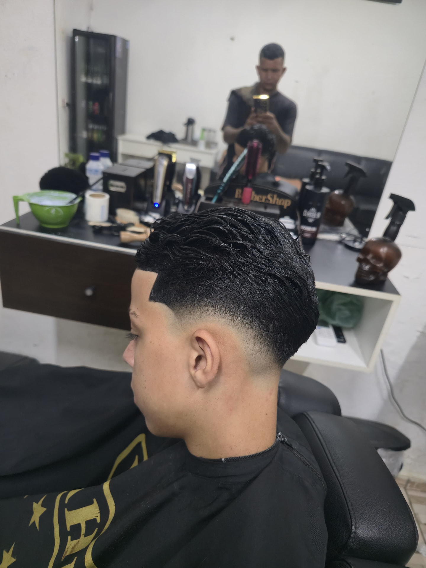 Acabamento de corte masculino com degradê